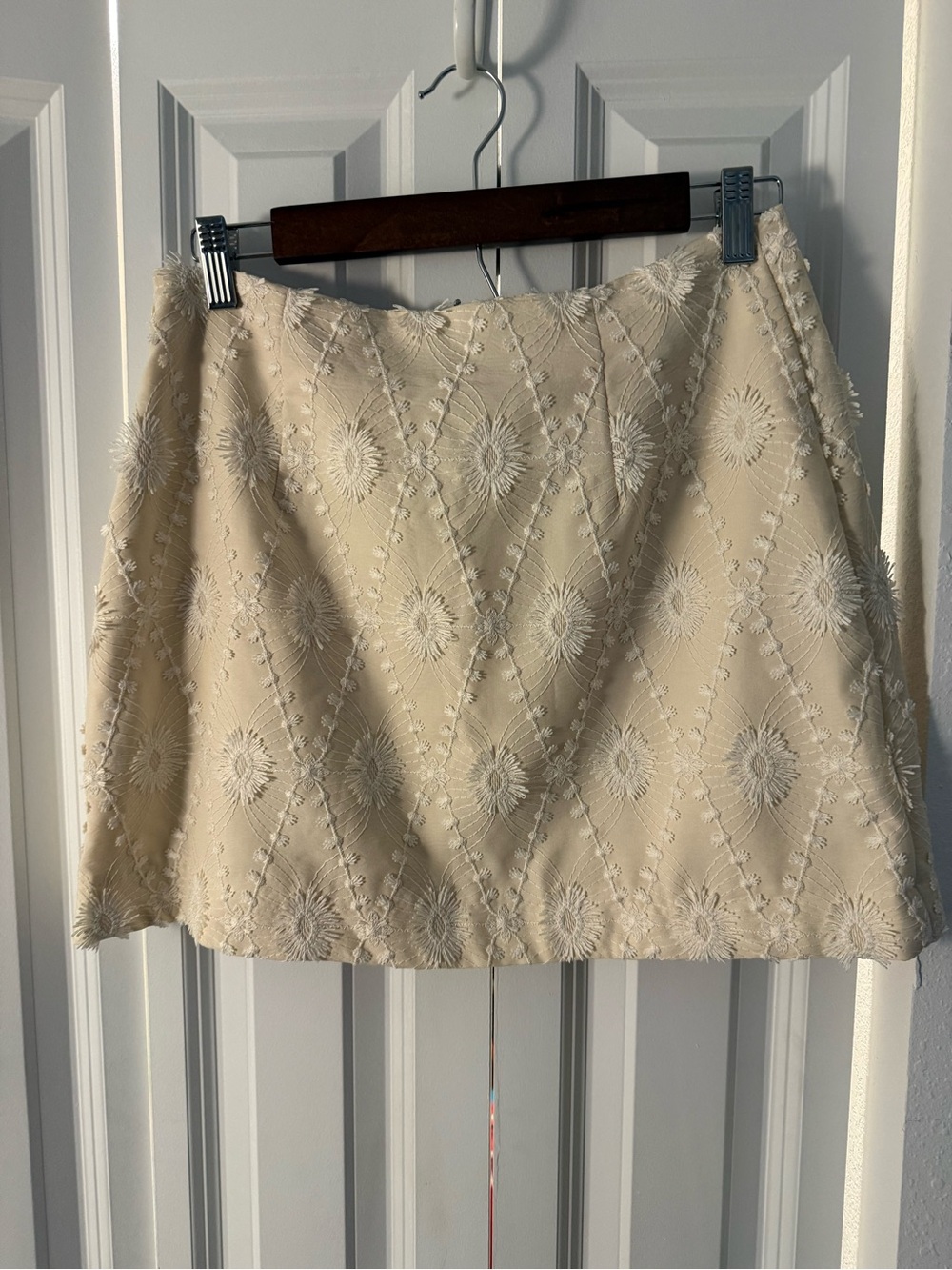 Zara Cream Embroidered A-Line Skirt - Elegant Floral Detail
